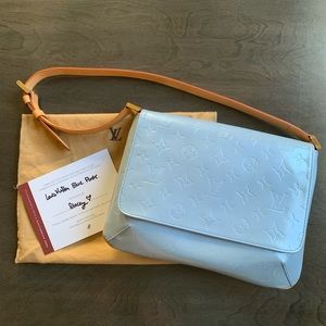 REPOSH Louis Vuitton blue Vernis Thompson